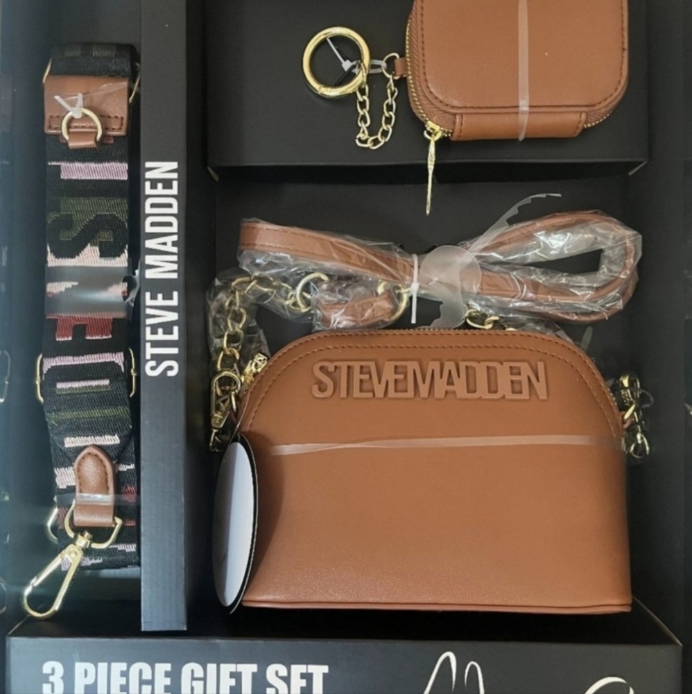 Steve Madden set